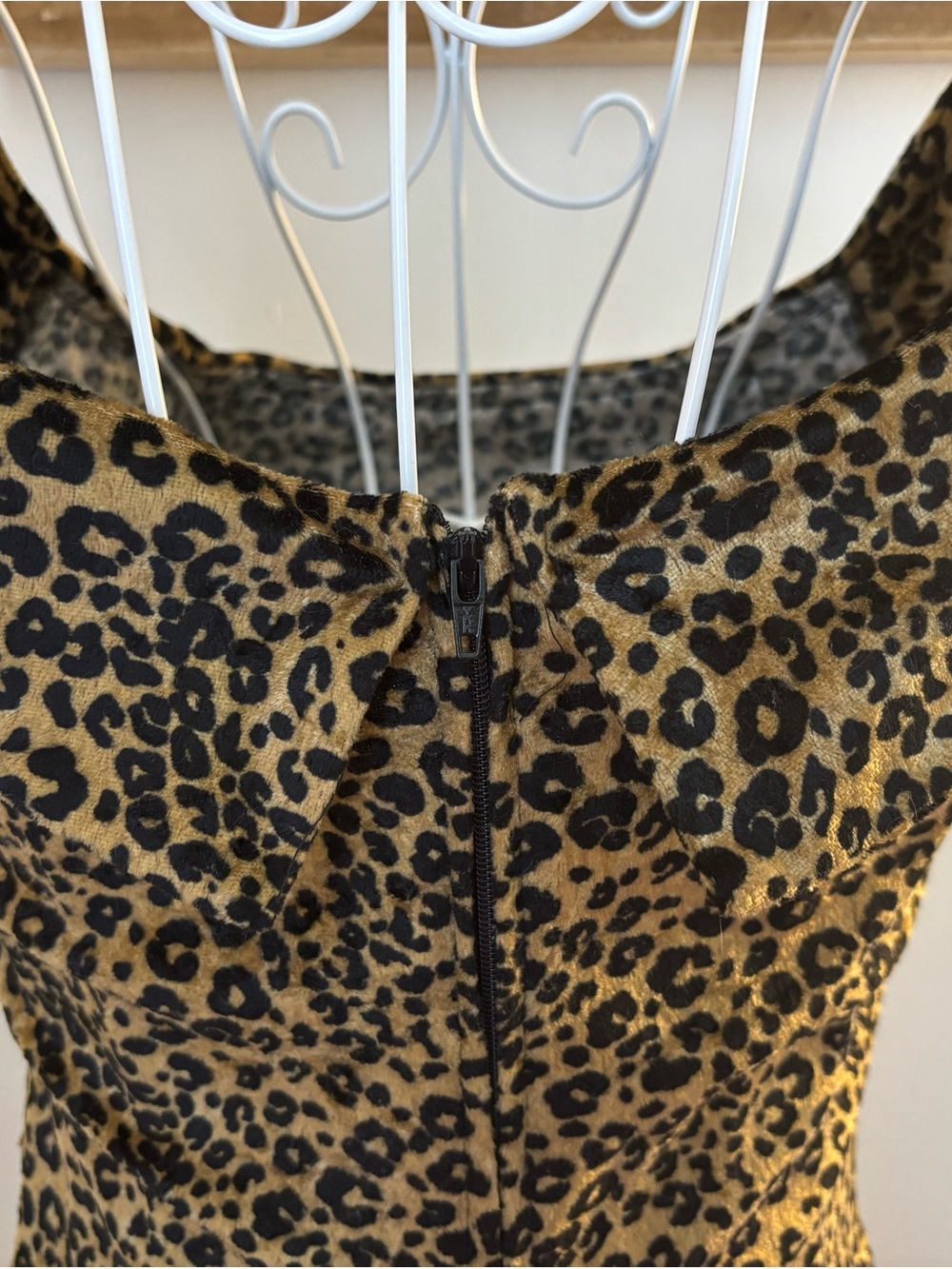 Stop Staring Leopard-Print Midi Dress in Gold and Black - Picture 4 of 9